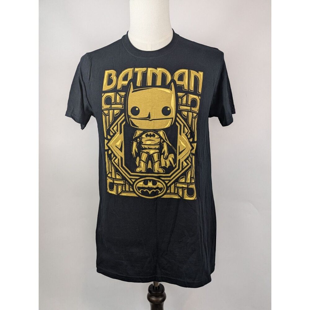 Men's Batman T-shirt Medium Funko Pop! Graphic Casual Crewneck Short Sleeve Gift